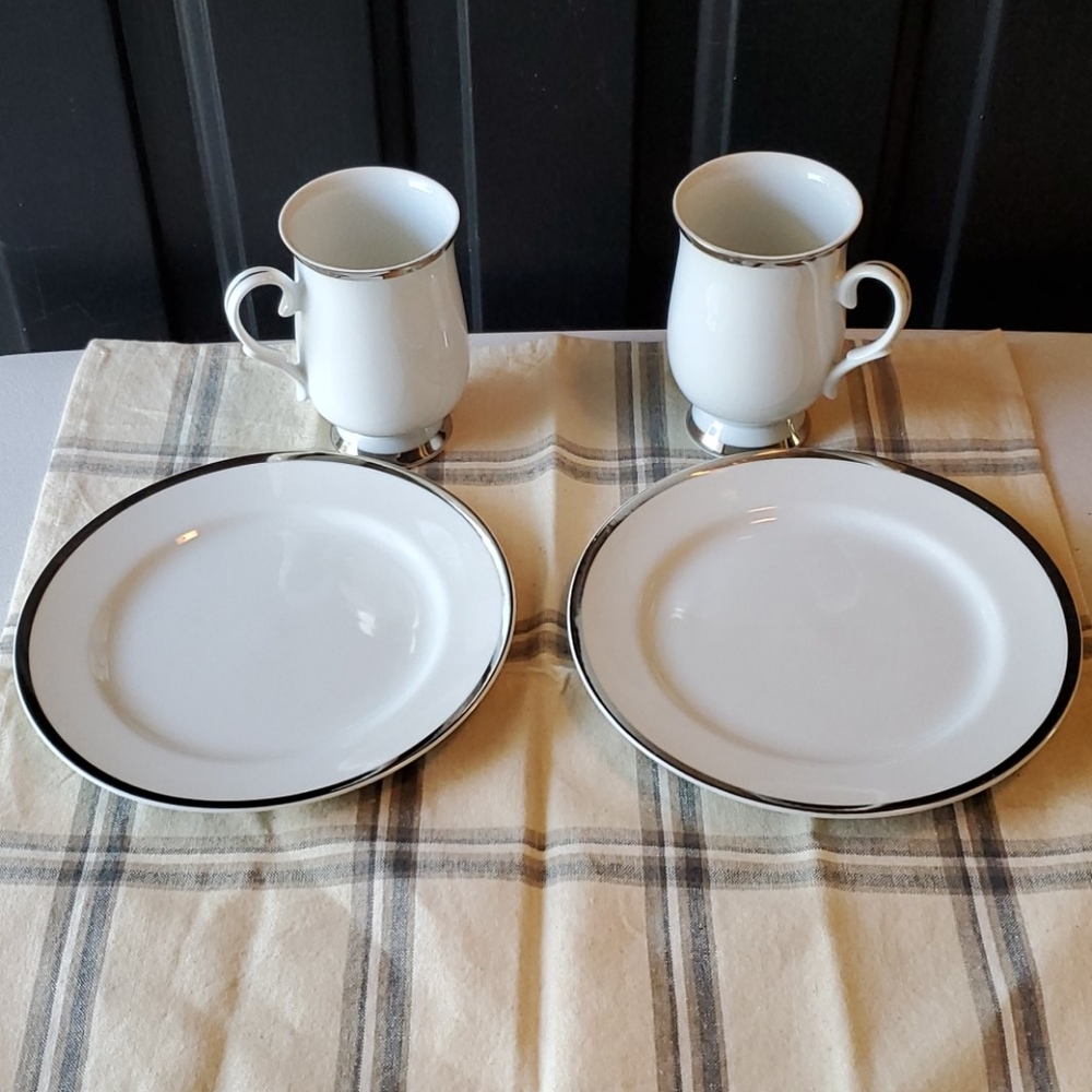 Sheffield Monaco China Dessert Plates & Mugs NWOT